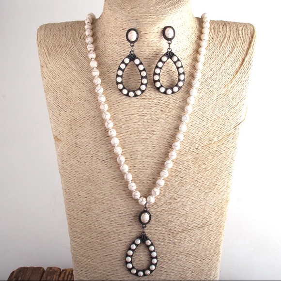 Boho Ivory Stone Beaded Necklace Pendant Set - Picture 2 of 2